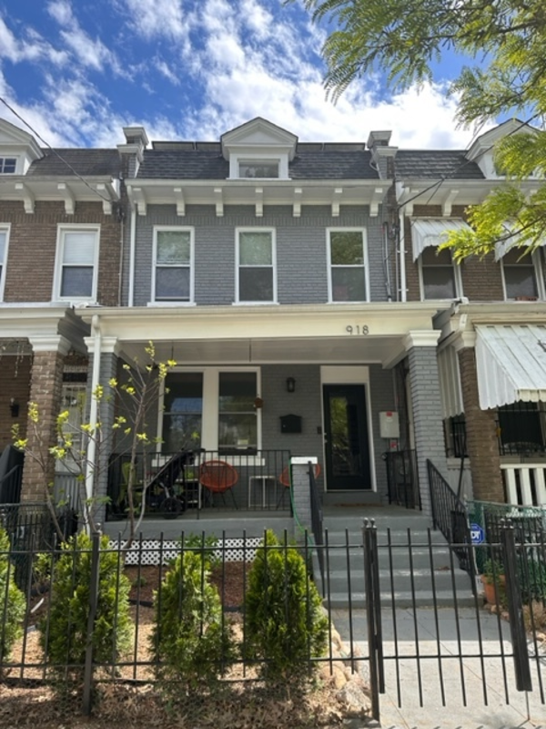 listing image for Little oasis in middle of city